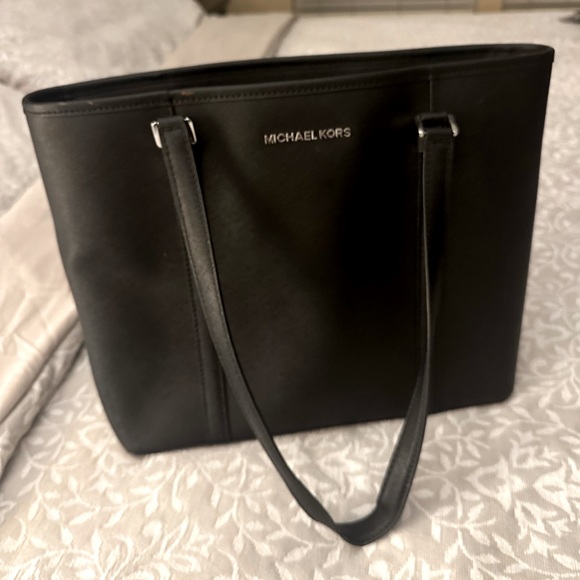 Michaels Kors Black Tote - Picture 1 of 3